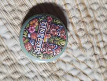 Badge motif tiki bar neuf 