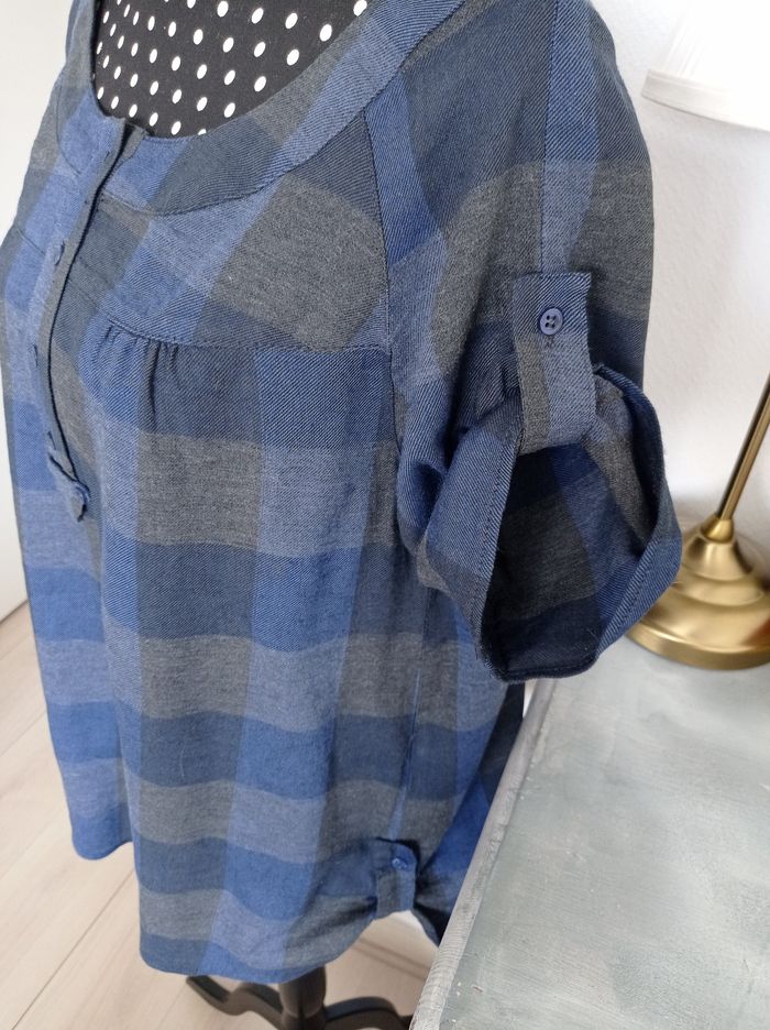 Blouse/ T-shirt à carreaux 42 - photo numéro 2