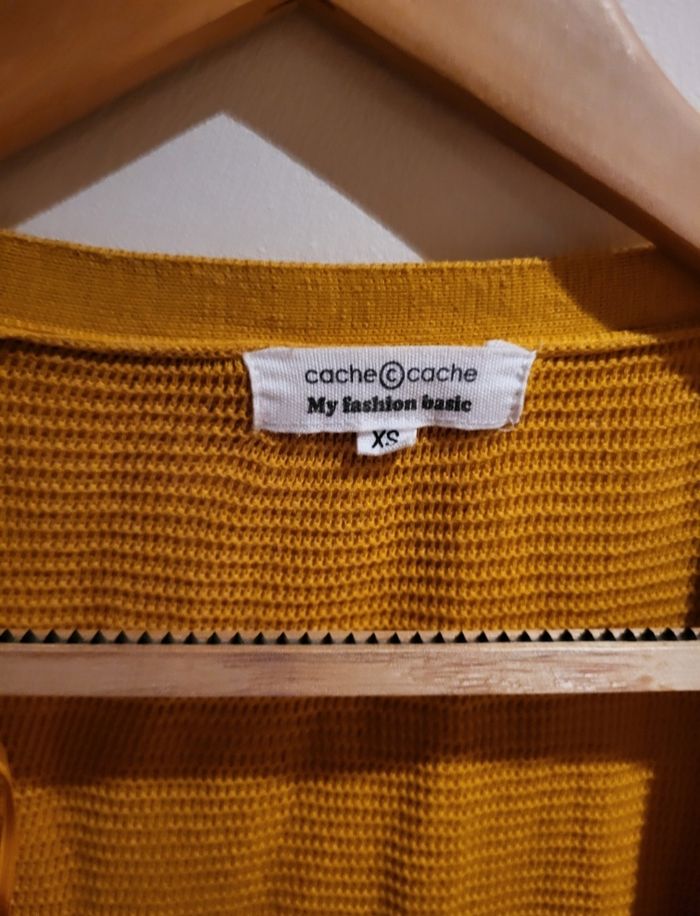 Gilet moutarde cache cache - photo numéro 2