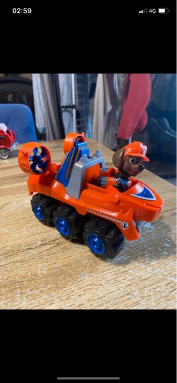 Vehicule + personnage paw patrol du film