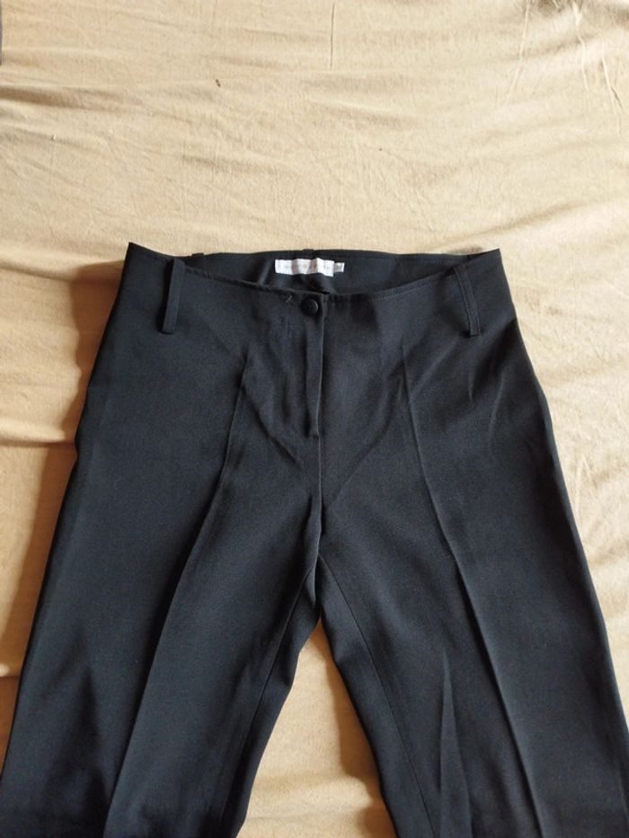 Pantalon noir fluide taille 36 - photo numéro 2