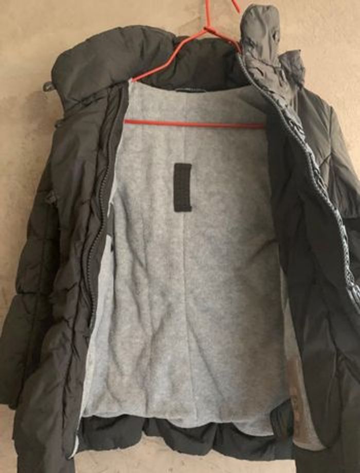 Blouson Noir à capuche fille 4 ans  (98/104cm) - photo numéro 6