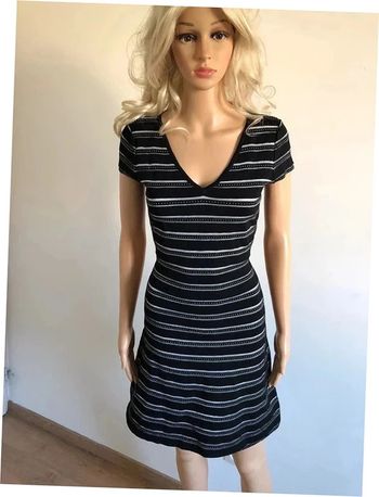 Robe noire et argentée à manches courtes Morgan taille M jamais portée