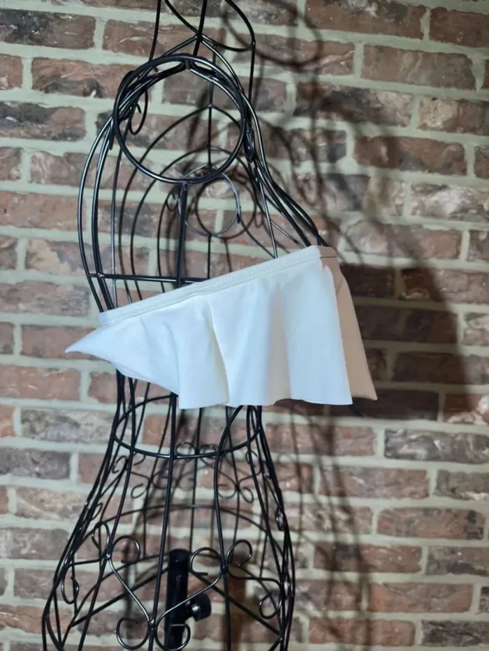 Haut Bikini blanc à volants Pull and Bear Taille M / 38 - photo numéro 12