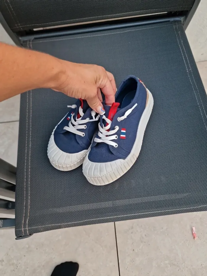 Chaussure garçon taille 30 - photo numéro 2