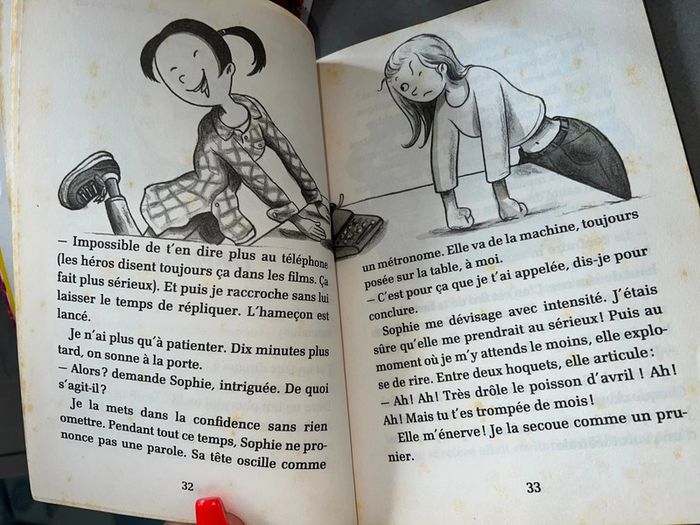 Livre bouquin lecture fille 8 - 12 ans les ptites sorcières vintage année 2000 magasine - photo numéro 4