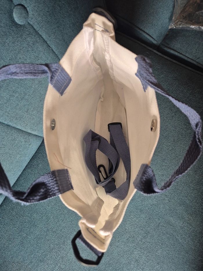 Sac Foure tout à bandoulière Stitch – Cute, pratique & prêt pour l’aventure ! - photo numéro 4