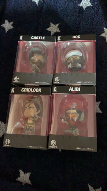 Figurines 6 collection série 5 complète