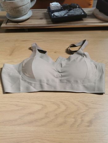 Brassière neuve 95 B