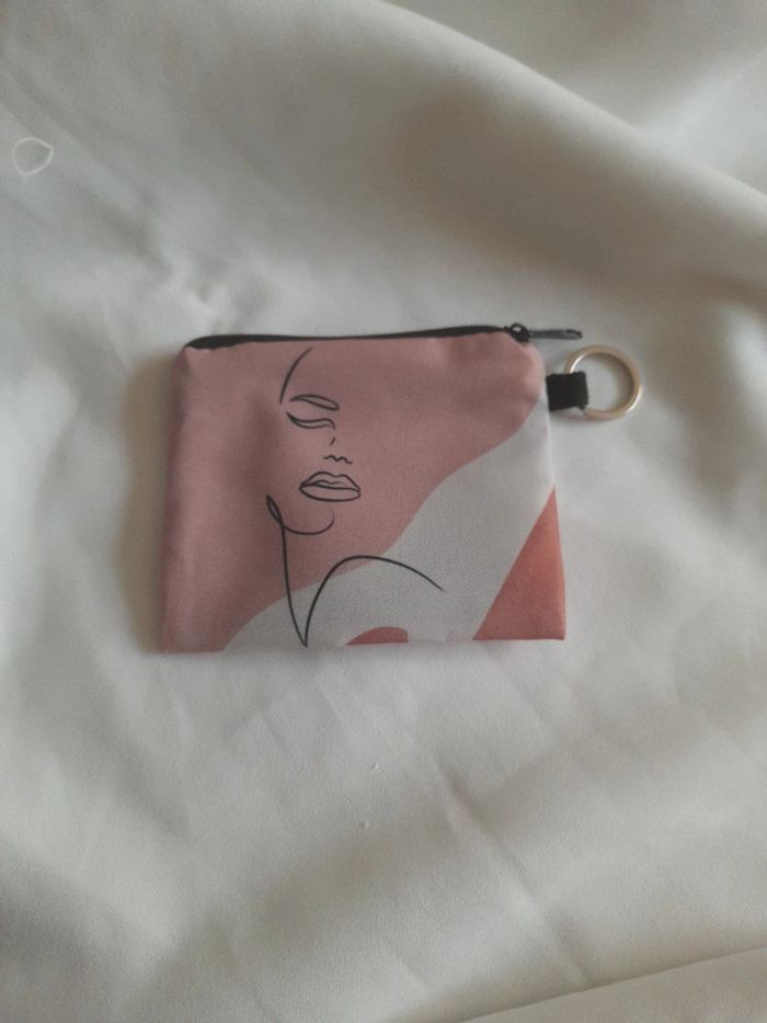 Porte Monnaie avec visage et porte clef neuf