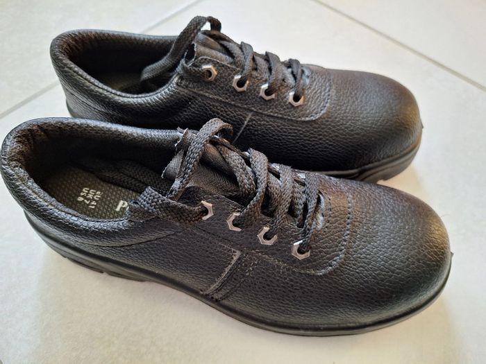 CHAUSSURES DE SECURITE PORTWEST - SHOCK ABSORBER / POINT.41