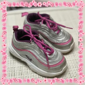 Baskets Nike Air Max 97 enfant argent/rose pointure 22