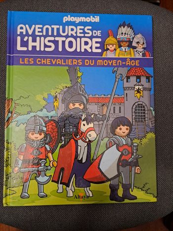 Livre Playmobil Les chevaliers du moyen âge