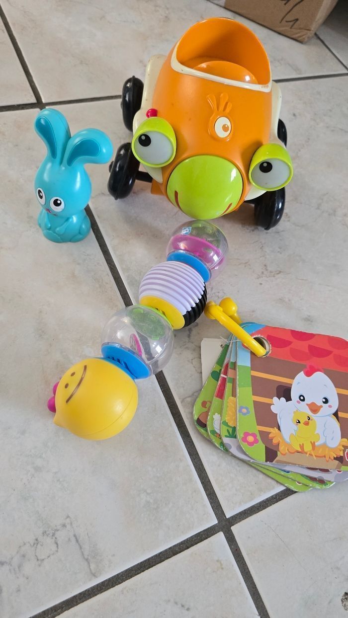 💙🩷🥰😍🤩🤩 joli Lot jeux bébé 🤩😍🥰💙🩷 - photo numéro 8