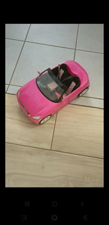 Voiture décapotable barbie