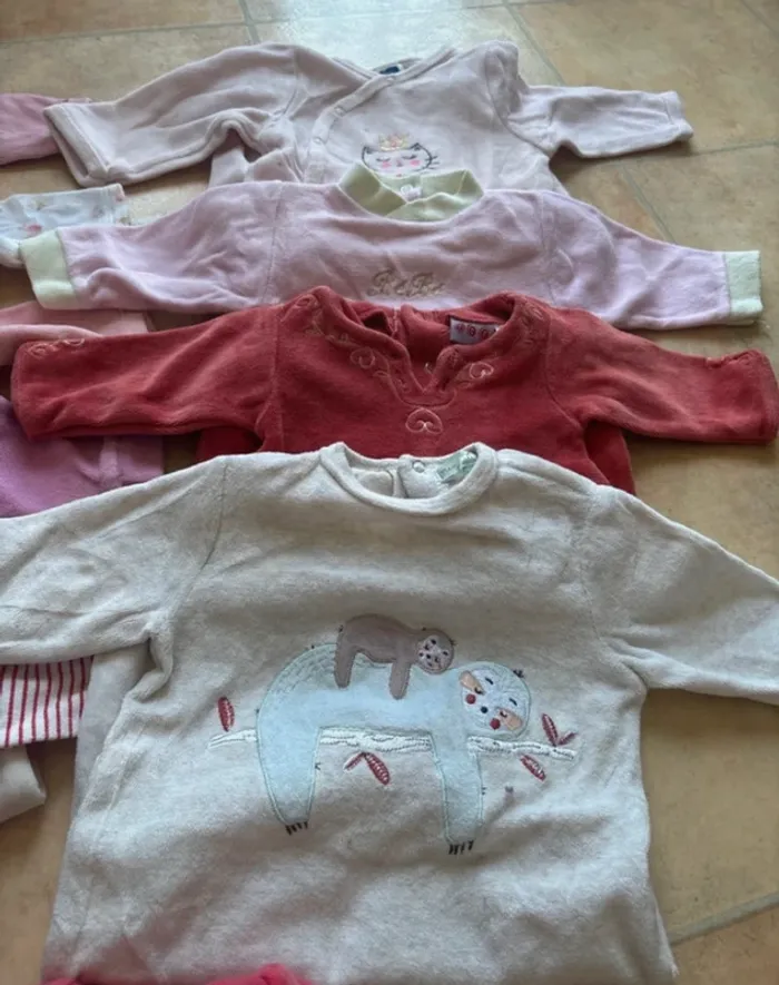 Lots pyjamas 0-3 mois - photo numéro 5