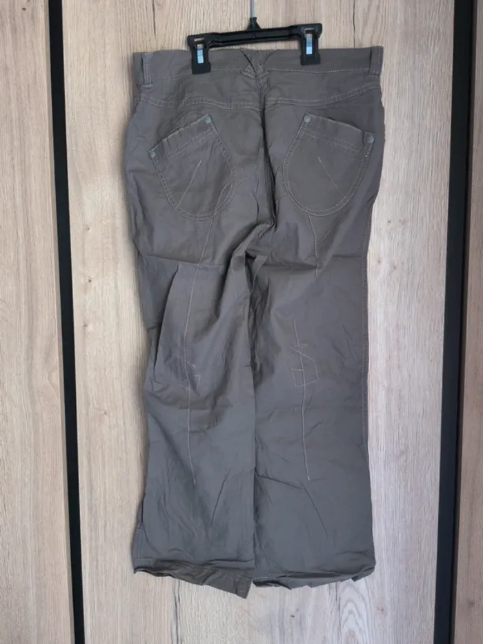 Pantacourt Taille 42 - photo numéro 3