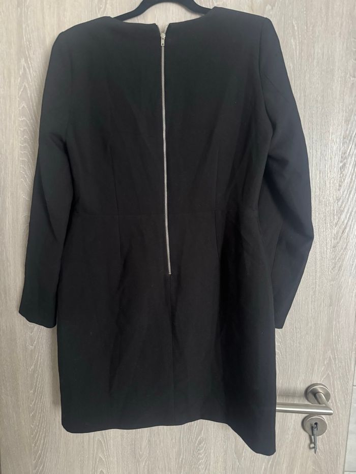 Robe noir - photo numéro 4