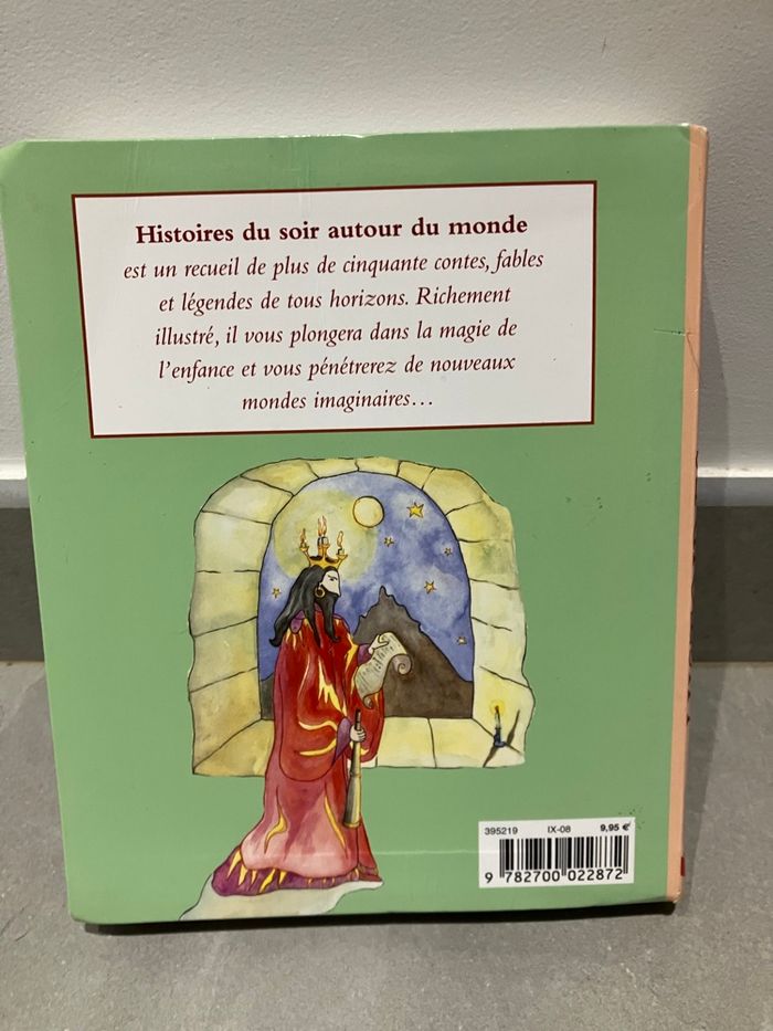 Histoires du soir autour du monde: contes, fables et légendes d’Helene Souchon-Garrigue - photo numéro 3