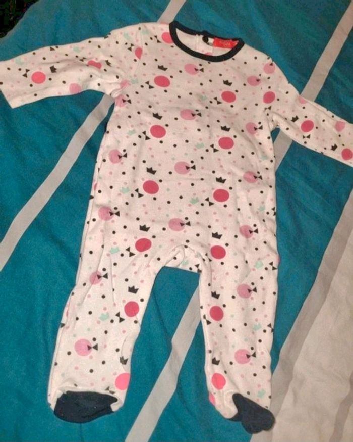 Pyjama léger taille 9mois
