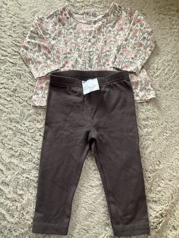 Vend t-shirt et legging neufs taille 6 mois