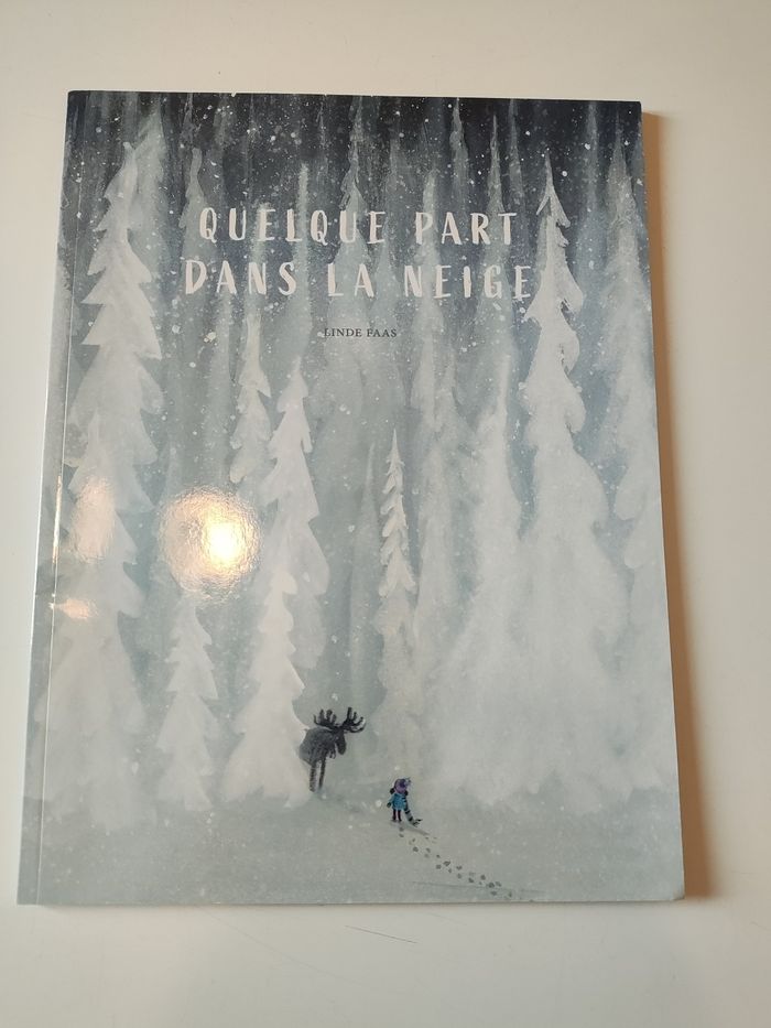 Livre quelque part dans la neige