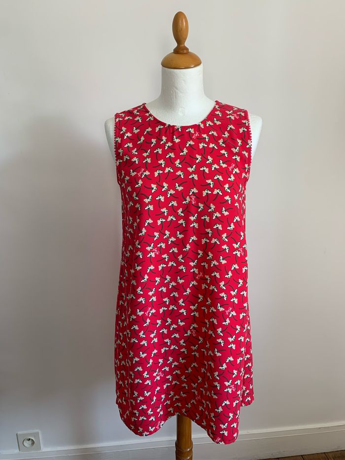 Robe d été, petites fleurs et belles couleurs. Liu jo
