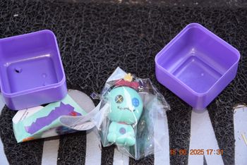 Figurine stitch puzzle palz