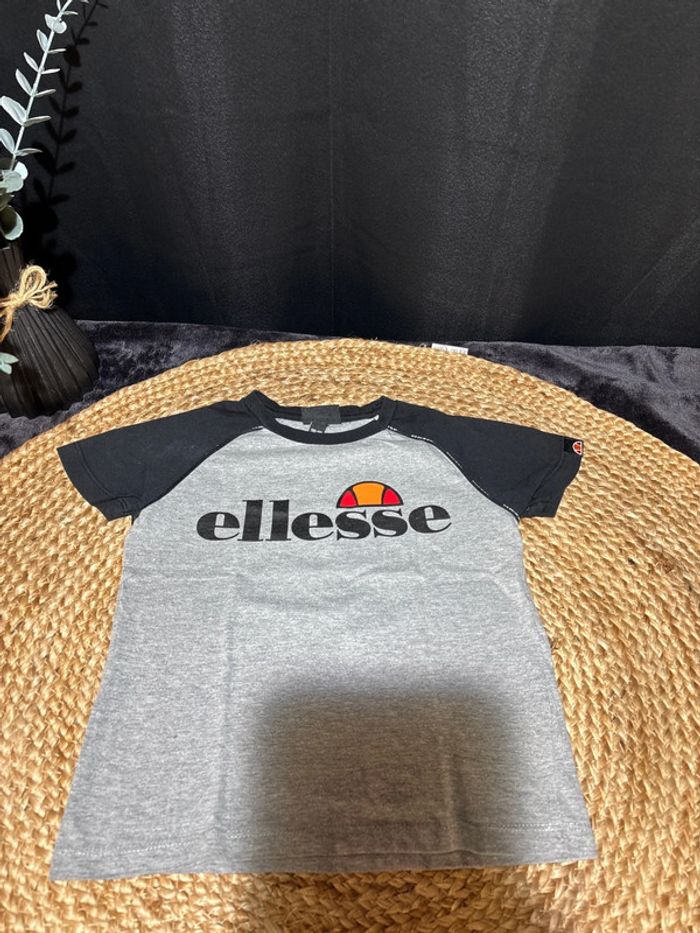 Maillot Ellesse garçon taille 5-6ans - photo numéro 2