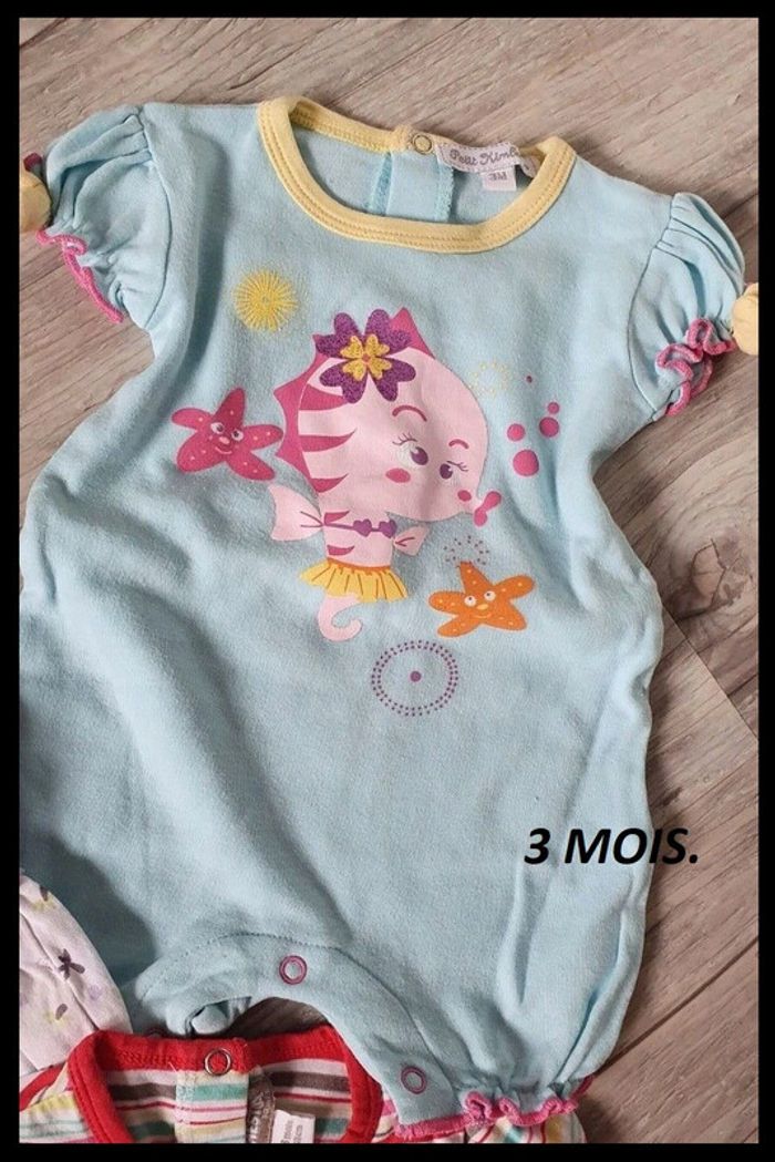 Lot vêtements bébé fille pour l'été taille 3 Mois - photo numéro 2
