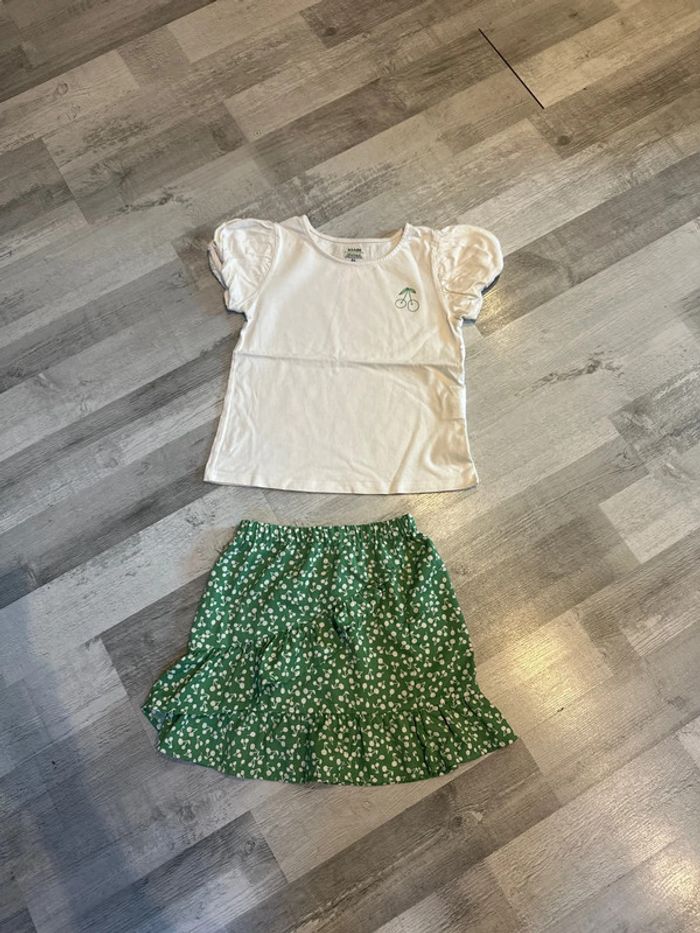 Ensemble jupe et son tee shirt