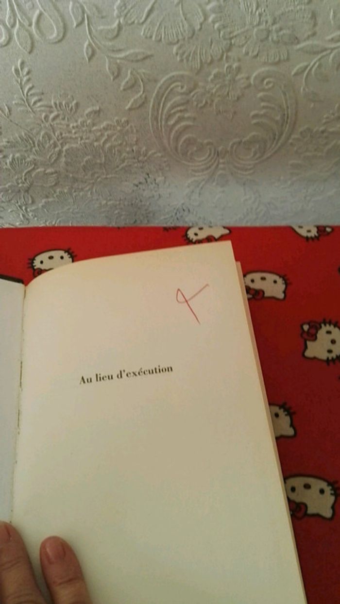 Livre « au lieu d exécution» - photo numéro 5