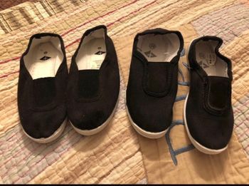 Chaussons de gym 25 et 26 TBE