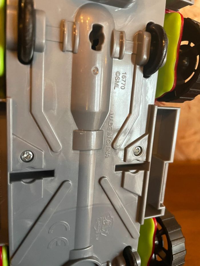 Idée cadeau 🎁 Figurine Marcus Rescue Ensemble de Jeu Transformable 2 en 1 en hélicoptère - photo numéro 16