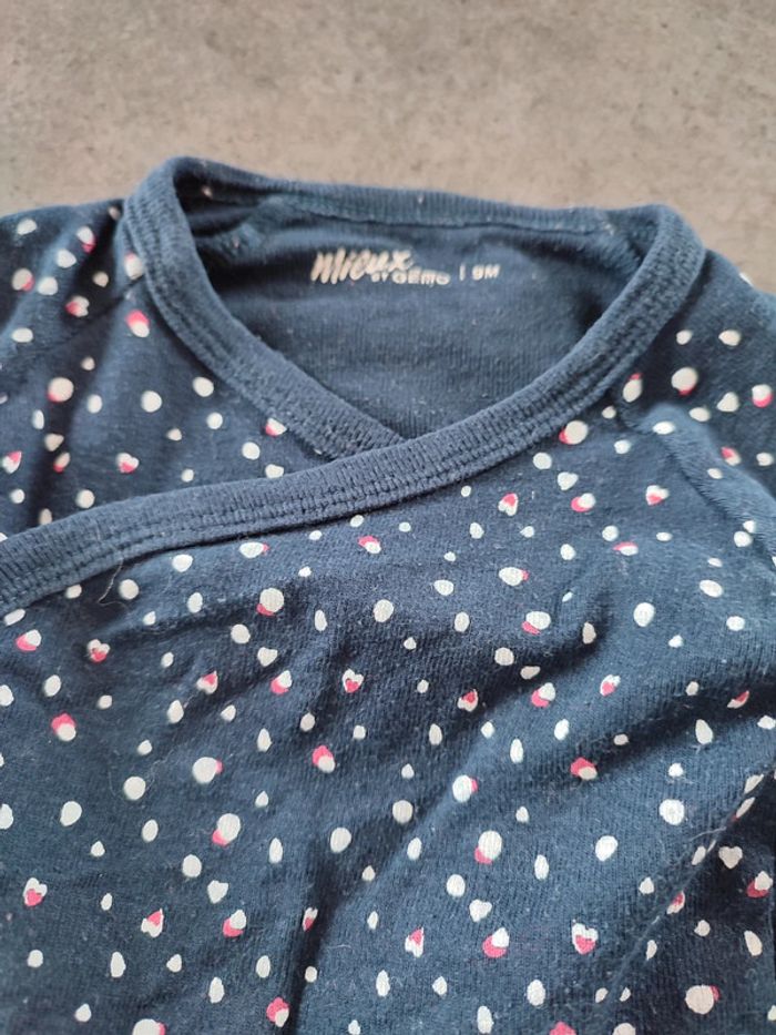 Lot de 2 bodys 9 mois - photo numéro 3