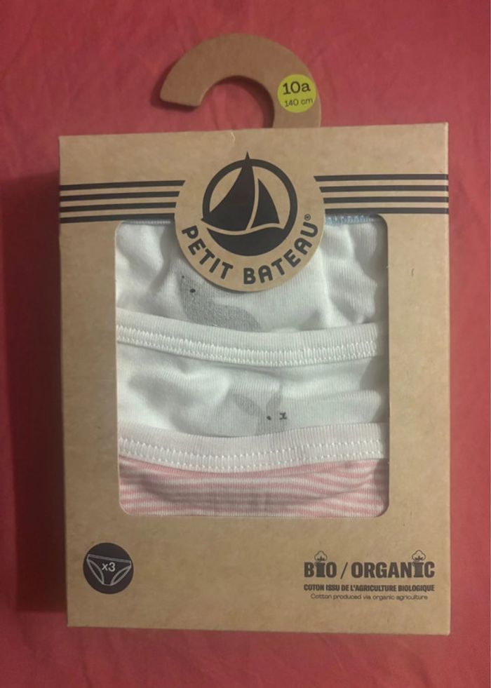 Lot de 3 culottes fille,petit bateau (10 ans )