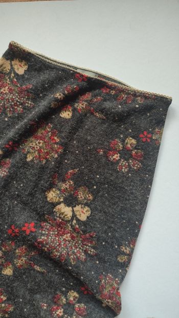 Jupe vintage fleur laine T34