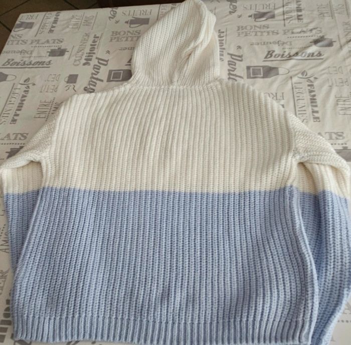 Vend 3 pulls dont 2 en laine pour fille 12ans - photo numéro 7