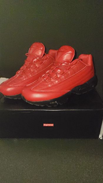 Nike air max 95 supreme