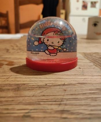 boule a neige hello kitty