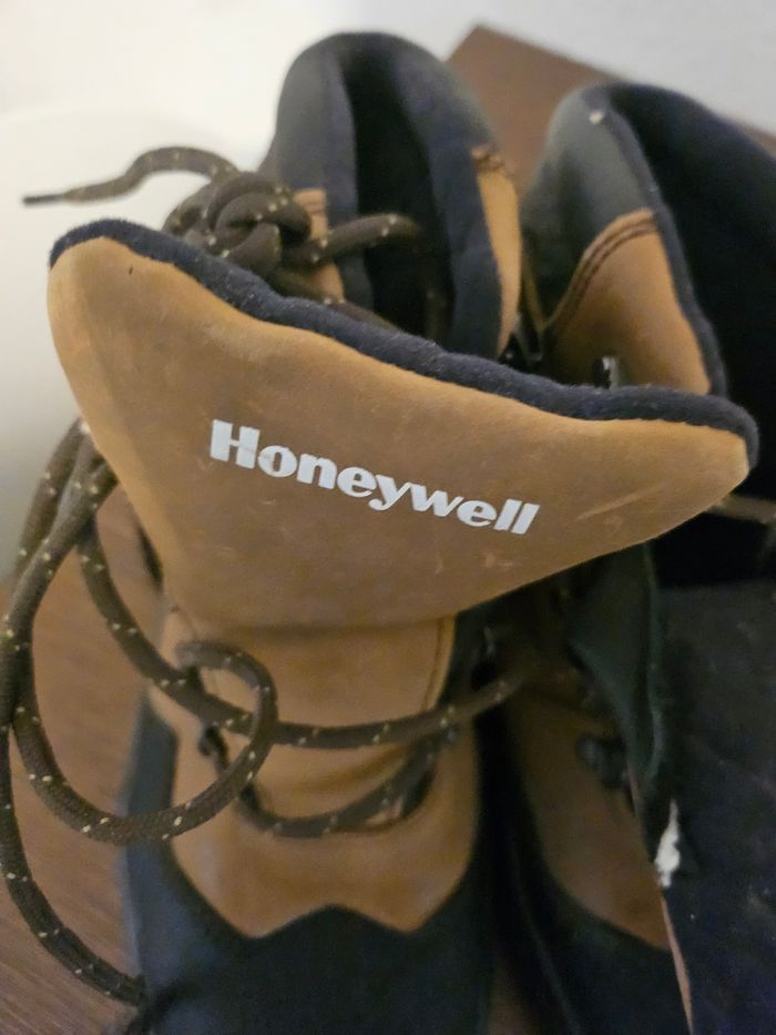 Chaussure de sécurité mixte pointure 40 marque oneywell - photo numéro 2