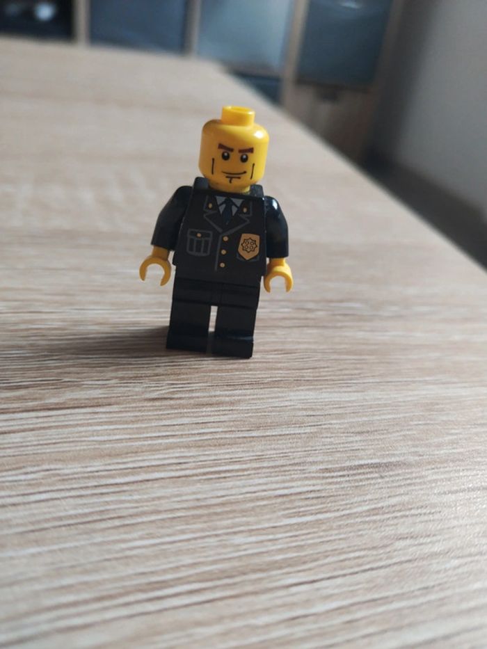 Minifig lego policier cty0101 - photo numéro 2