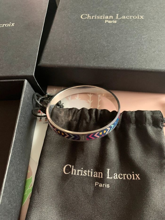 Magnifique bracelet Christian Lacroix