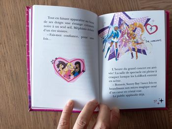 10 livres "Lolirock"