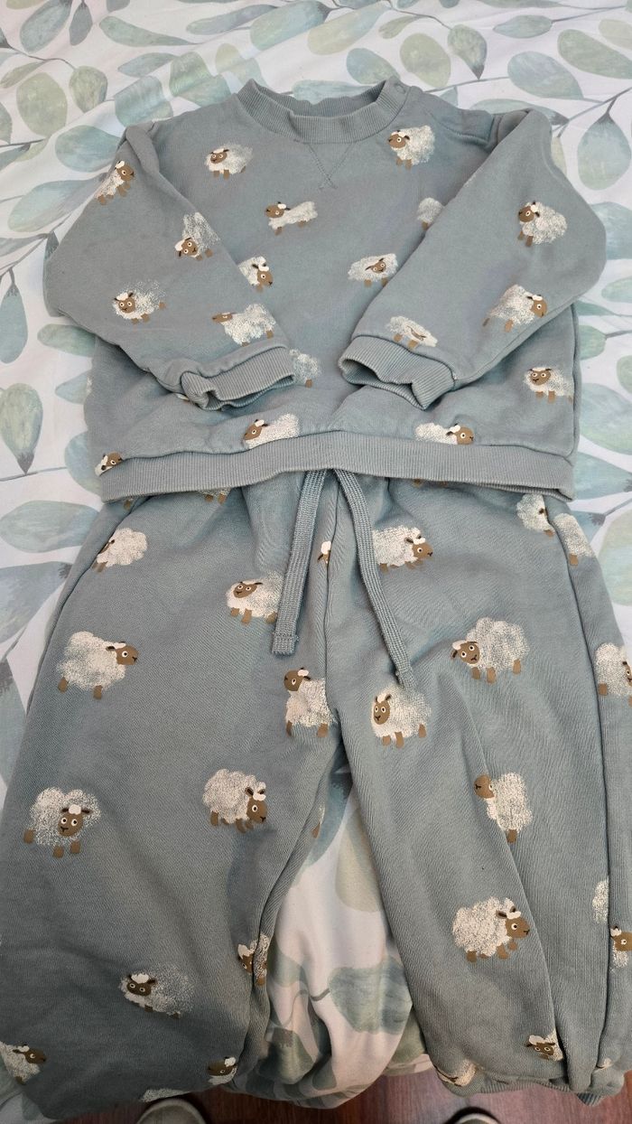 Ensemble pyjama pantalon + pull epais