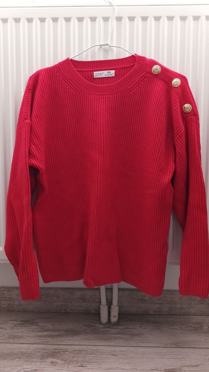Pull rouge