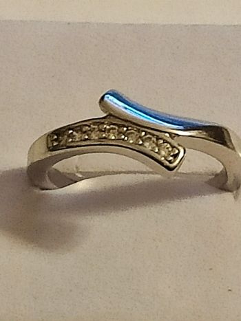 Bague acier et cristaux