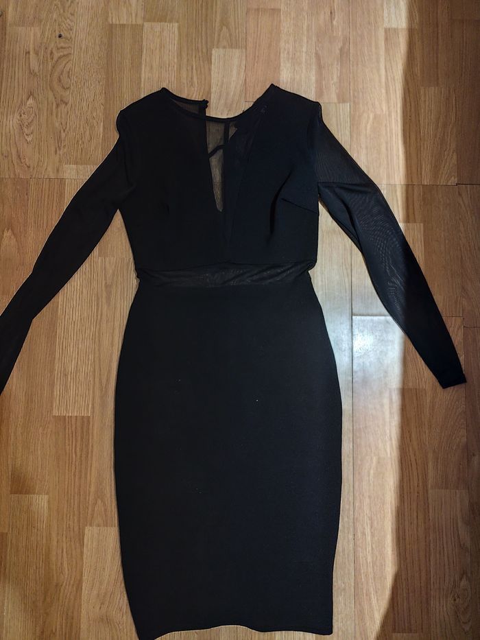 Petite robe noire - photo numéro 4