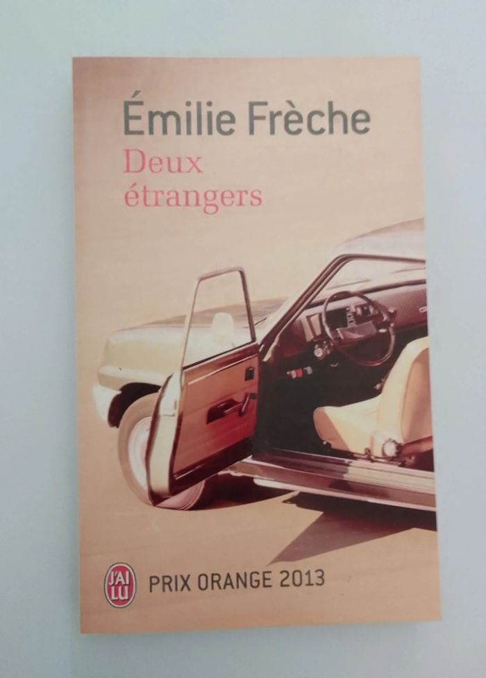 Emilie Frèche - Deux étrangers