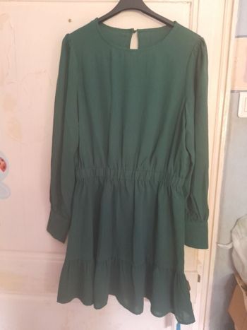 Robe verte, NEUVE, taille L